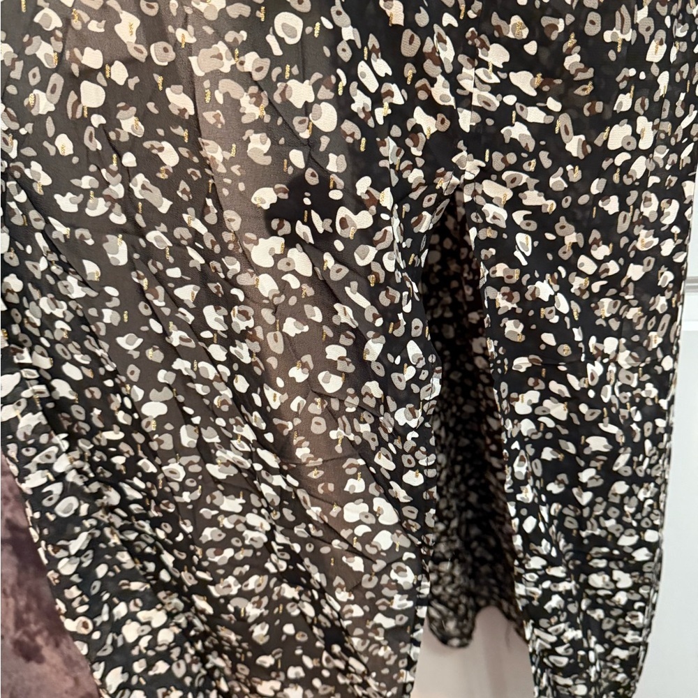 Umgee Black and White Floral Robe - Picture 4 of 4
